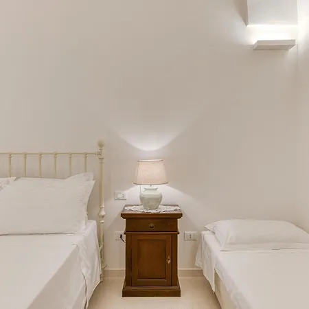 Il Cielo In Stanza Couette-café 3*